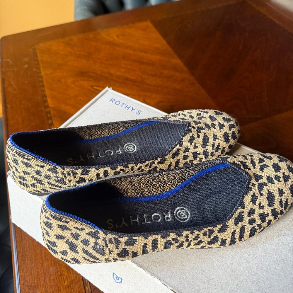 Rothy's Leopard Print Round Toe Flats Size 8 - Picture 2 of 4